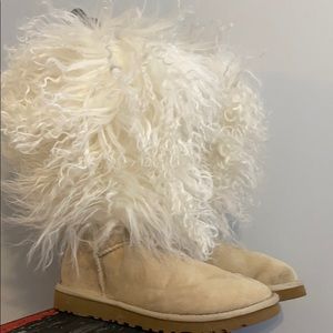 UGG Lida RARE Natural SHEEPSKIN CUFF BOOT